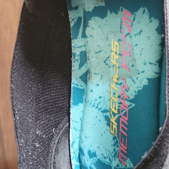 Sketchers, Sz 6.5, Textile Upper, Balance Man Made Material, Black, Hardly Worn - Picture 5 of 9